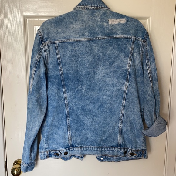 H&M Men’s Distressed Denim Jacket - Picture 3 of 4